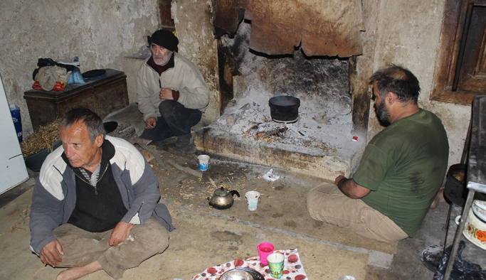 Virane evde yaşam mücadelesi