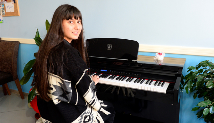 Otizmli Bihter'in azmi herkese örnek oluyor