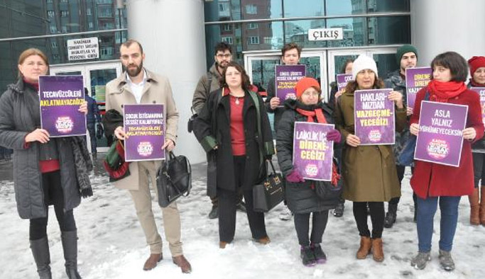 Böyle baba olmaz olsun! Öz kızına tecavüz...