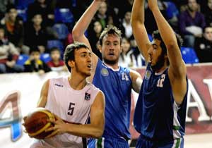 TS basket takımı yine kazandı