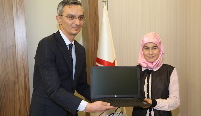 Rize'de şehit çocuklarına bilgisiyar