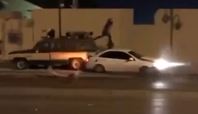 Drift yapan sürücünün otomobili, feci bir kaza yola açtı