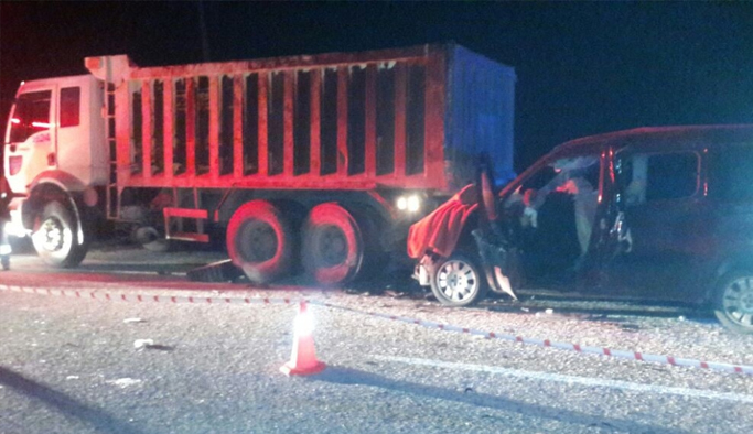 Korkunç kaza: 3 ölü, 1 yaralı