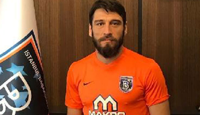 Eski Trabzonsporlu Süper Lig takımına imzayı attı!