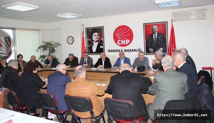 Trabzon'da CHP anayasayı tartıştı