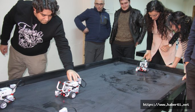 Artvin'de öğretmenlere legolarla robotik eğitimi