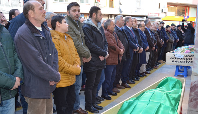 Trabzon'da öldürülen 4 kişiye son görev
