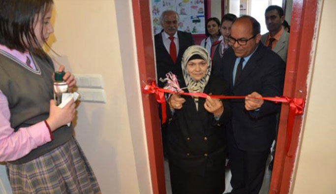 Hayırsever kadına dolandırıcı şoku