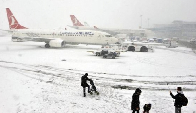 Trabzon uçuşları iptal! 4 Havalimanı 25 sefer...