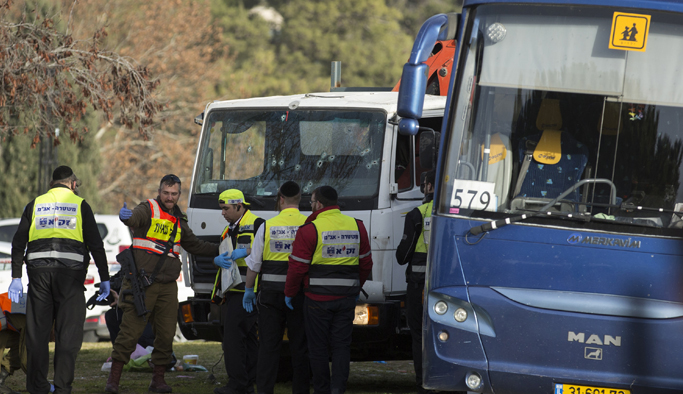 Kamyonlu saldırı: 4 ölü