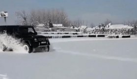 Kenan Sofuoğlu kar üzerinde şov yaptı