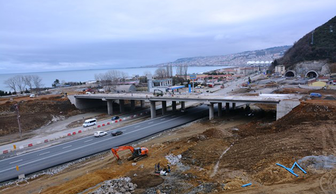 Trabzon'da yonca kavşak şekilleniyor