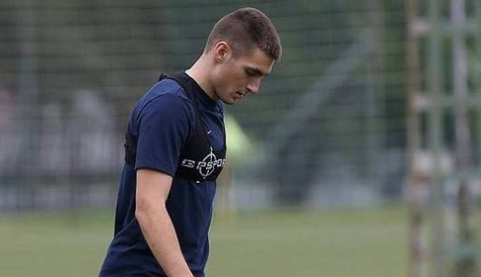 Bero kampa katılıyor