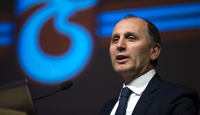 Trabzonspor taraftarı hesap soruyor: "UstaTransferlerNerde"