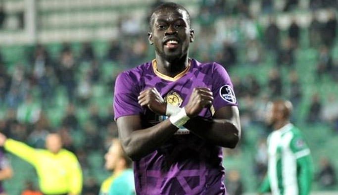 Yeniden Ndiaye!