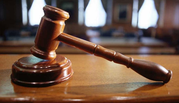 Hamile kadına tekme davası başladı