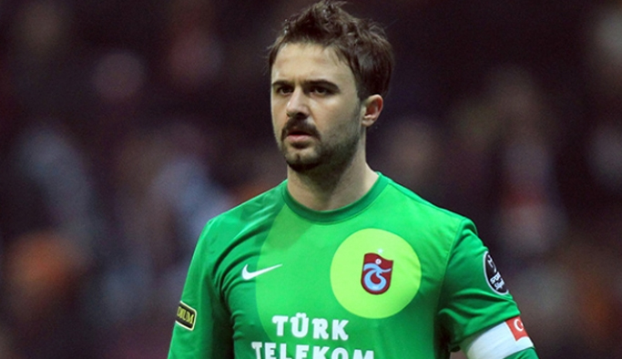 Onur Kıvrak kurtardı!