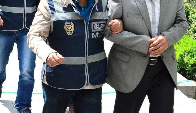 FETÖ'den 2 kişi tutuklandı