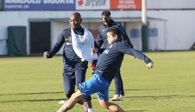 Trabzonsporlu oyuncu kulüp arıyor