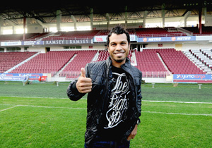 Alanzinho Hüseyin Avni Aker'de