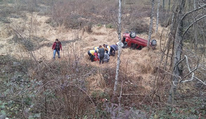 Otomobil fındık bahçesine uçtu: 5 Yaralı!