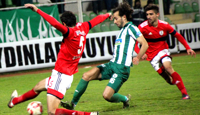 Giresunspor evinde güldü