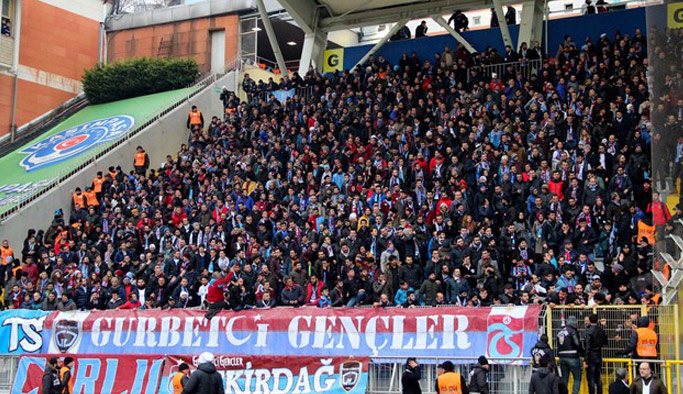 Trabzonspor taraftarından maça yoğun ilgi