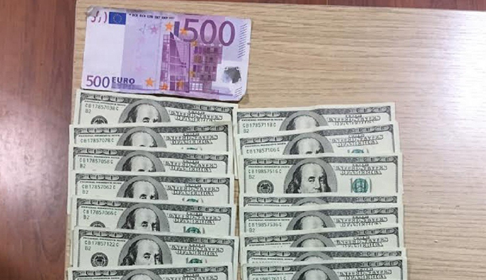 Rize'de sahte dövizle yakalandılar