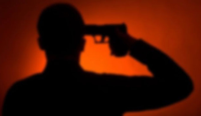 Trabzon Akçaabat'ta bir kişi intihar etti