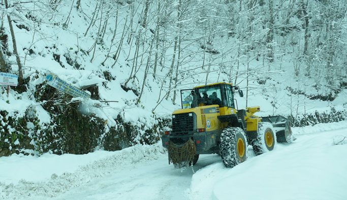 Trabzon’da yüksek kesimlerde kapanan yollar açıldı
