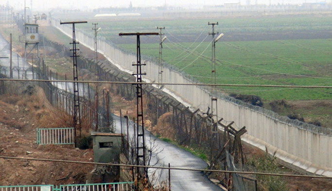 Nusaybin’de sınıra seyyar duvar örüldü