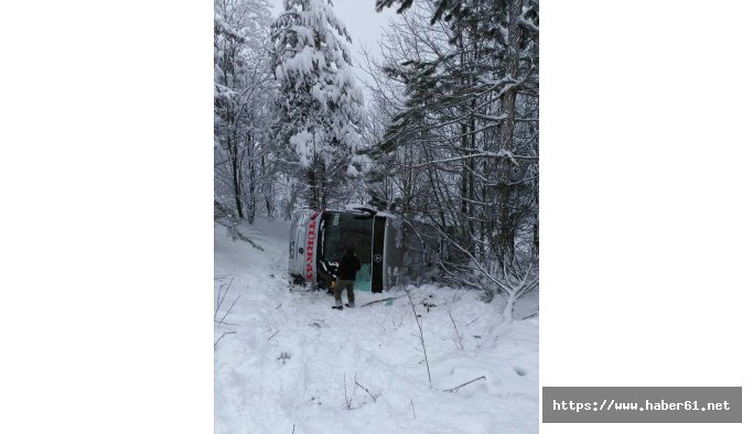 Otobüs uçuruma yuvarlandı