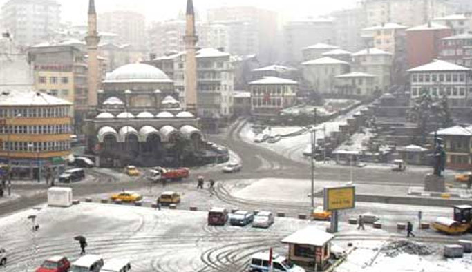 Rize'de 346 köy yolu ulaşıma kapalı!