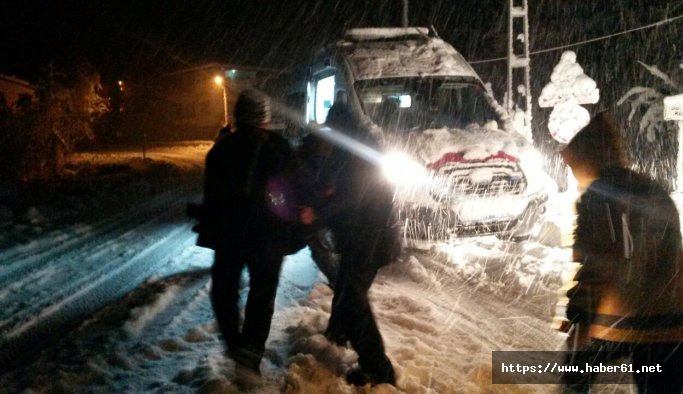 Karda mahsur kalan hasta kurtarıldı