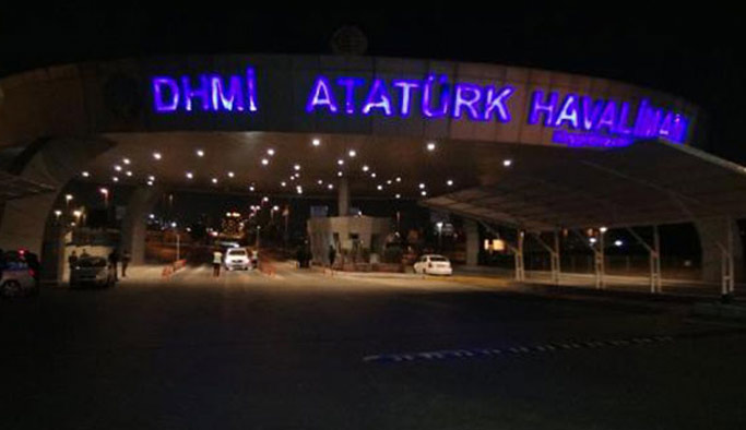 Havalimanında hareketli saatler: Dur ihtarına uymadı!