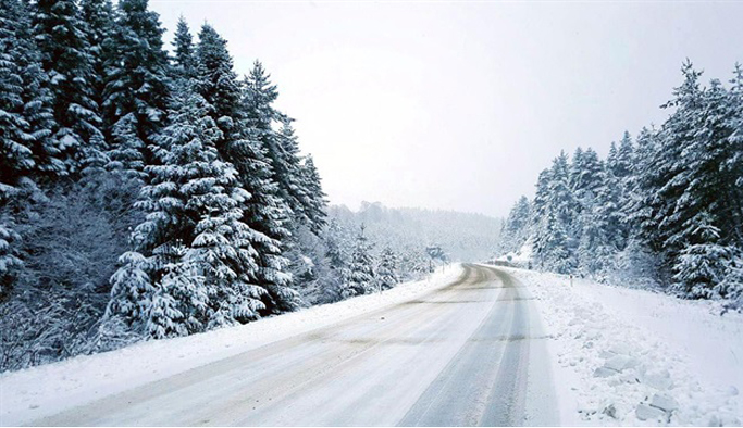 Trabzon'da yollar kapandı, Akyazı Tüneli'nde çalışma yapılıyor