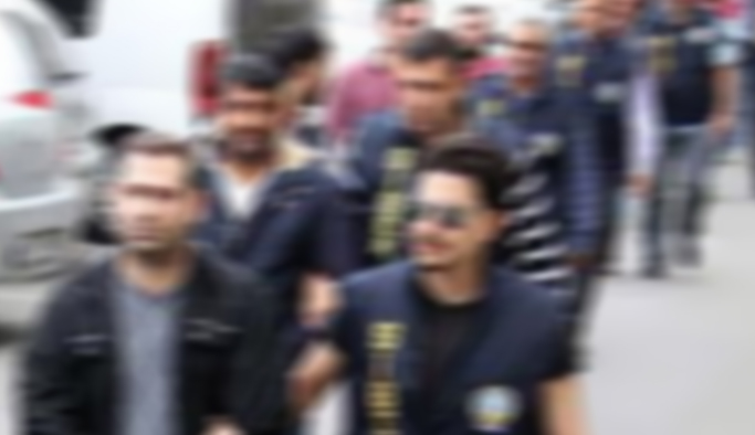 İhraç edilen polisler tutuklandı