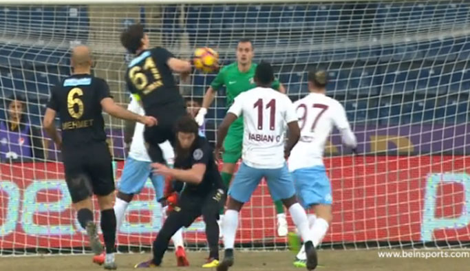 Trabzonspor yine hakem kurbanı oluyordu!