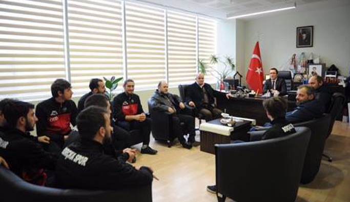 Borçkaspor’a büyükşehir morali