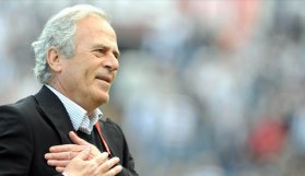 Eskişehirspor Mustafa Denizli ile anlaştı