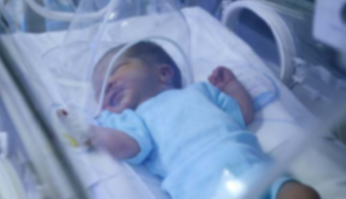 Dedesinin satmaya çalıştığı bebek devlet korumasında