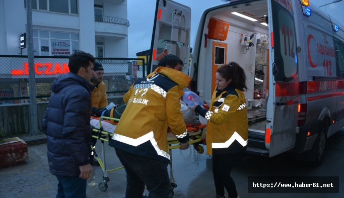 Dikkatsiz sürücü anne ile kızı ayırdı