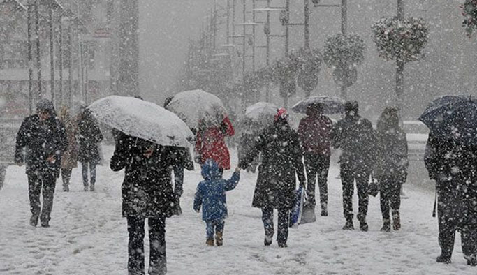 Trabzon'da kar o çalışanlara izin getirdi!