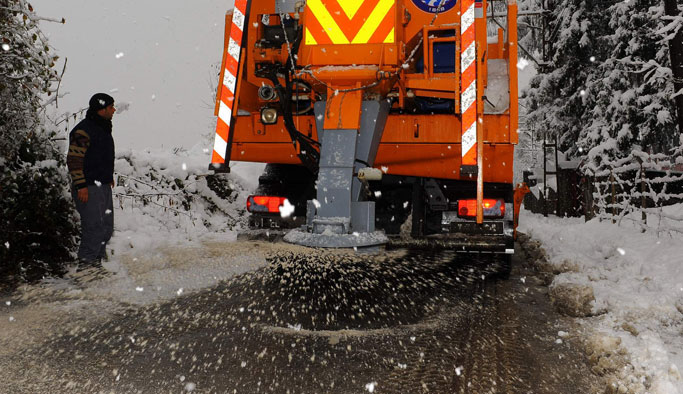 Trabzon'da 250 iş makinesi ve 750 personel ile kar mücadelesi!