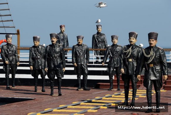 Atatürk ve 18 silah arkadaşının heykelleri bakımsız kaldı