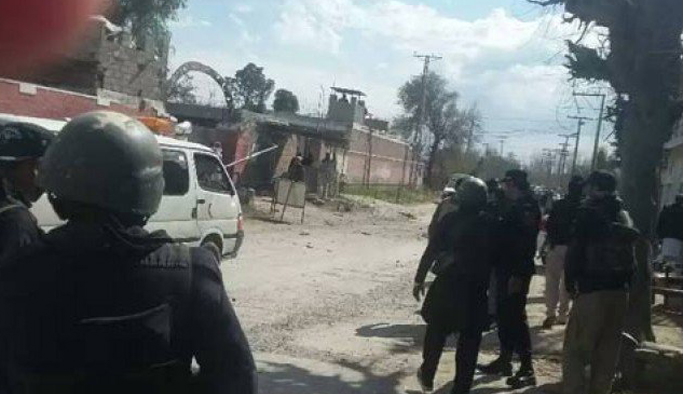 Mahkeme binasına bombalı saldırı!