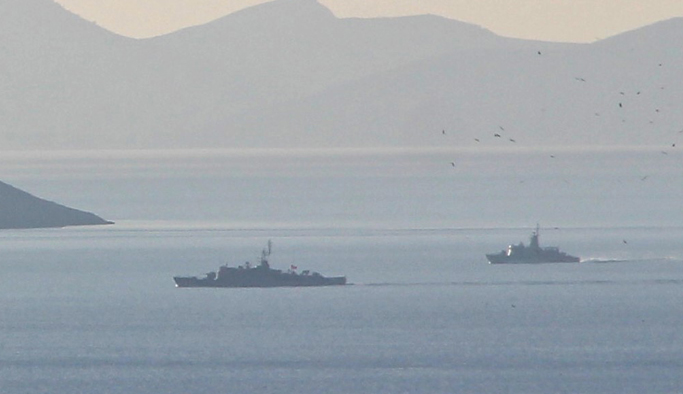 Türk ve Yunan savaş gemileri Kardak’ta karşı karşıya geldi