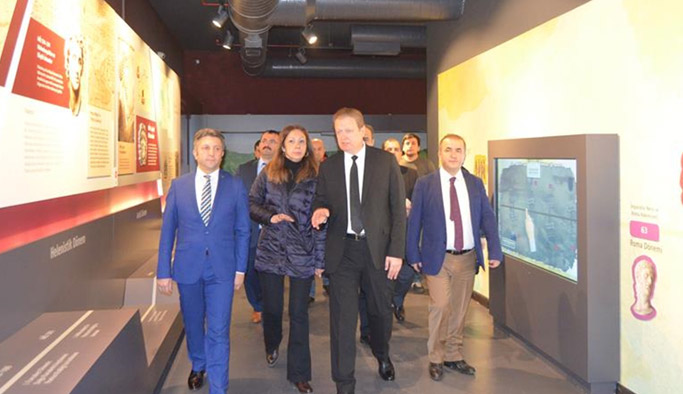 Vali'den Trabzon Müzesi'ne ziyaret