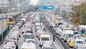 Araçlara kara kutu geliyor!