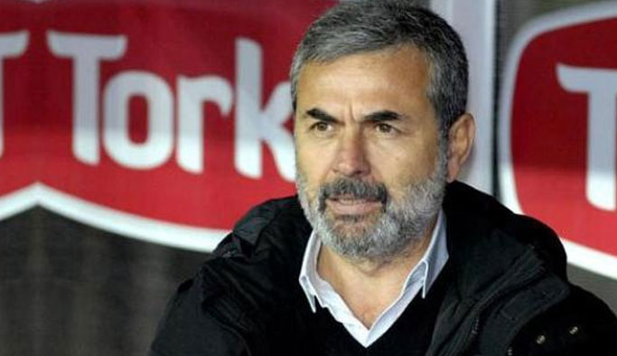 Aykut Kocaman'dan Konyaspor Değerlendirmesi: "Trabzonspor Sıkıntısını Atlattı, Biz Çok Gol Yiyoruz"